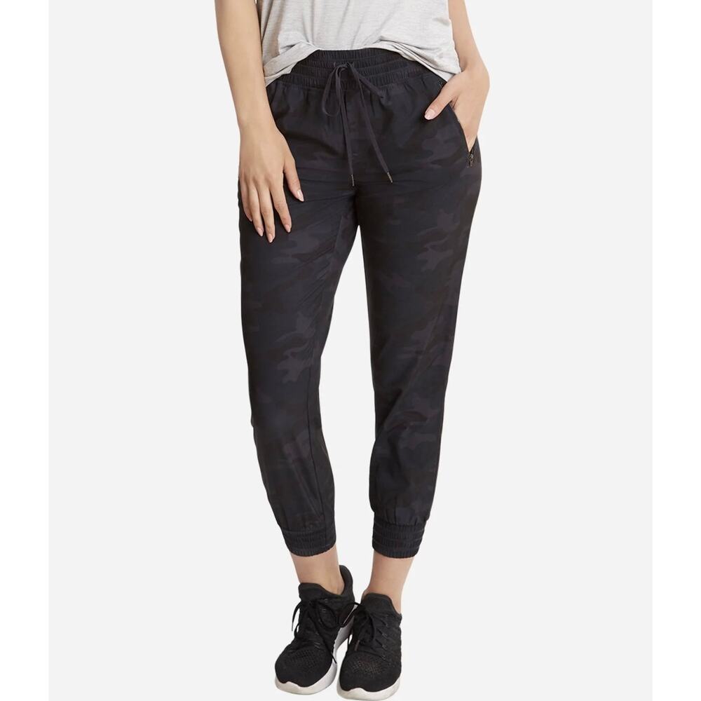 Danskin Everyday Jogger Women's Black Camo Print Relaxed Fit Size Medium
